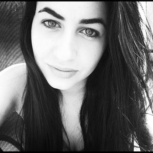 Meet your Posher, Hana